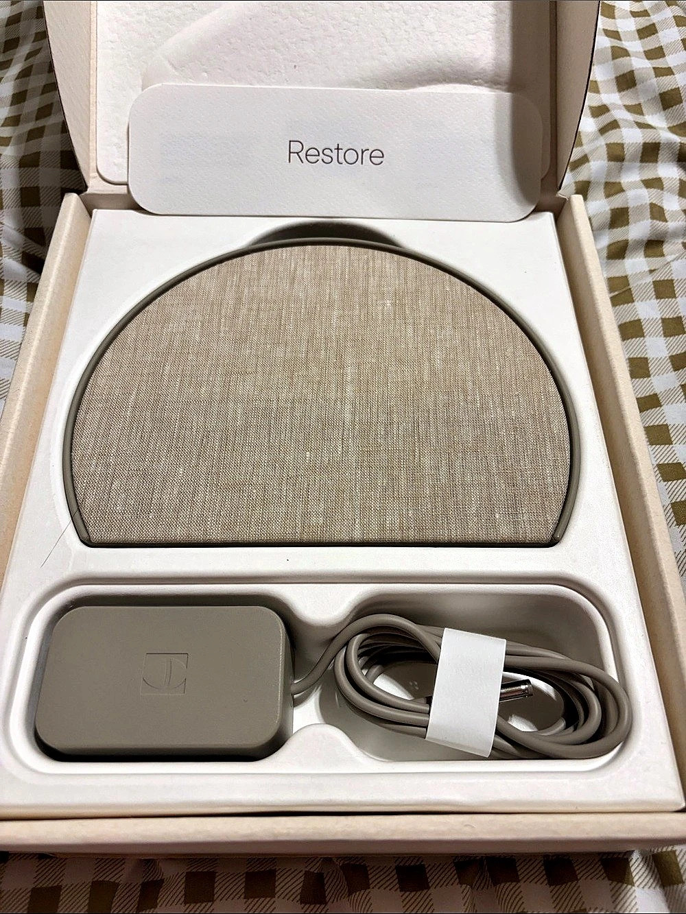Hatch Restore 3 Greige Sleep Sound Machine NWT